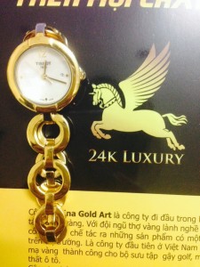Đồng hồ nữ thời trang mạ vàng