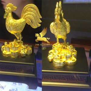 Tượng gà đúc vàng nguyên khối tại Vina Gold Art