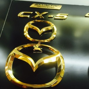 Logo ô tô Mazda mạ vàng 24k