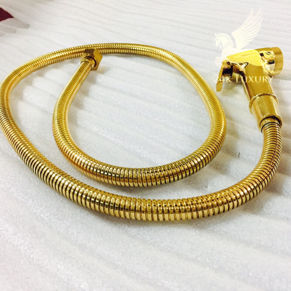Vòi xịt mạ vàng là một trong những sản phẩm mạ vàng tại Vina Gold Art